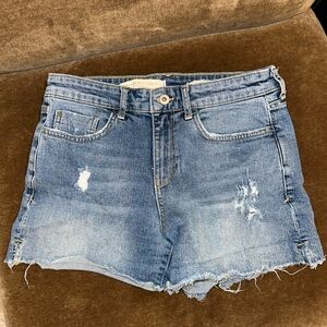 Anthropologie-Pilcro Distressed Denim Boyfriend Shorts